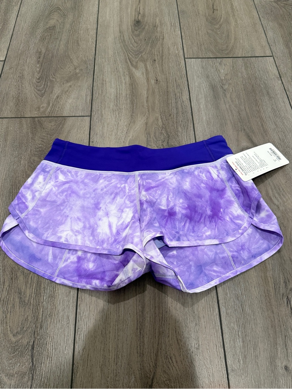 Vintage Women’s Purple Tie-Dye Active Shorts with Contrast Waistband